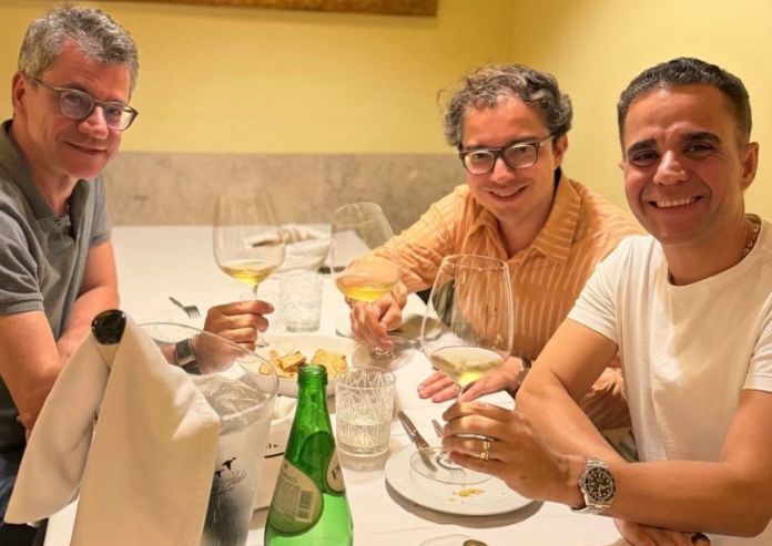 Domingo, 14 de junho de 2026
